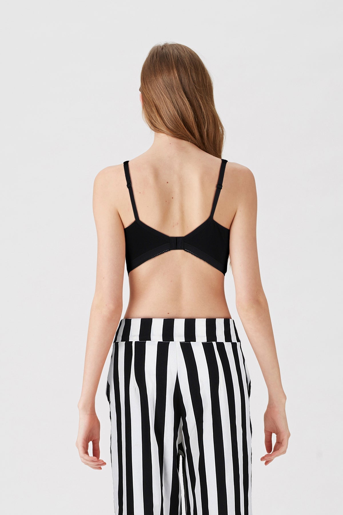 BLS - Carole Non Wired And Non Padded Cotton Bra - Black — image 2 — Meeshop Pakistan