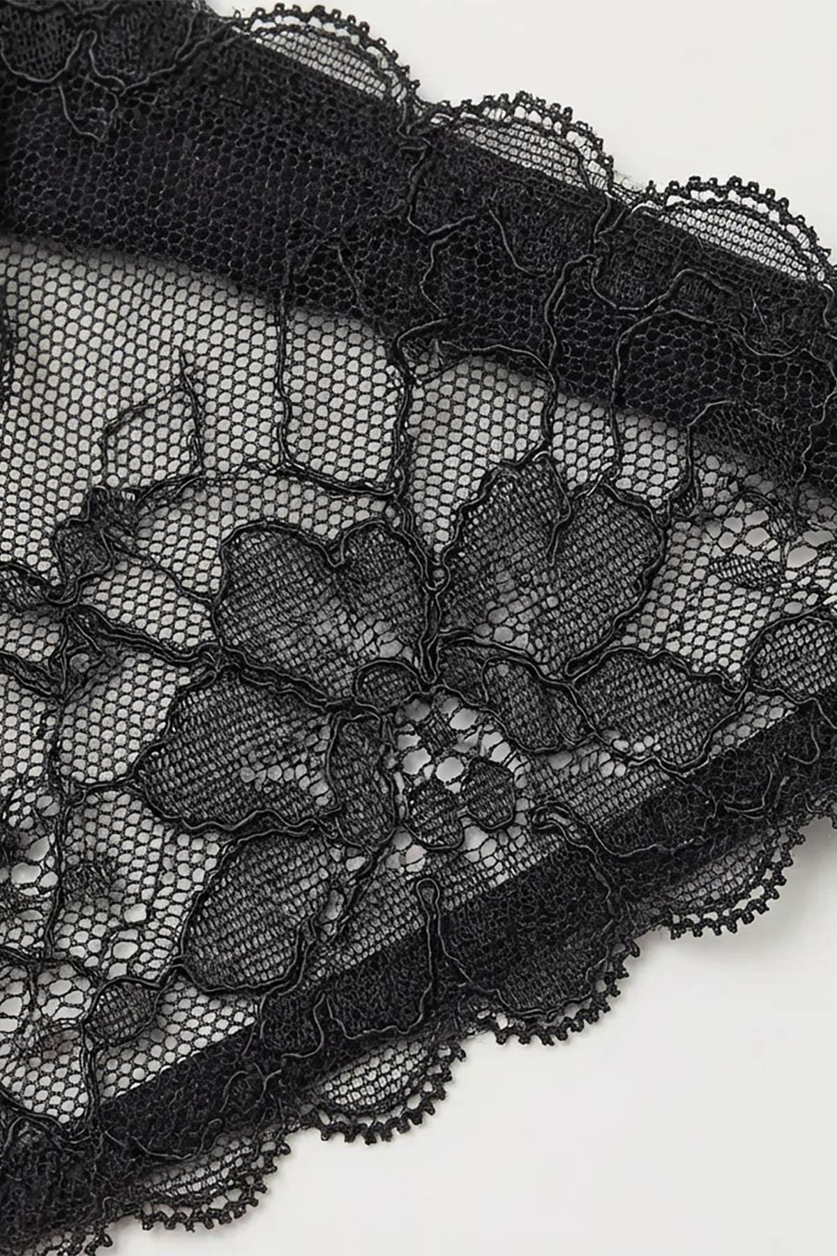BLS - Petunia Non Padded And Wired Lace Bra - Black — image 4 — Meeshop Pakistan