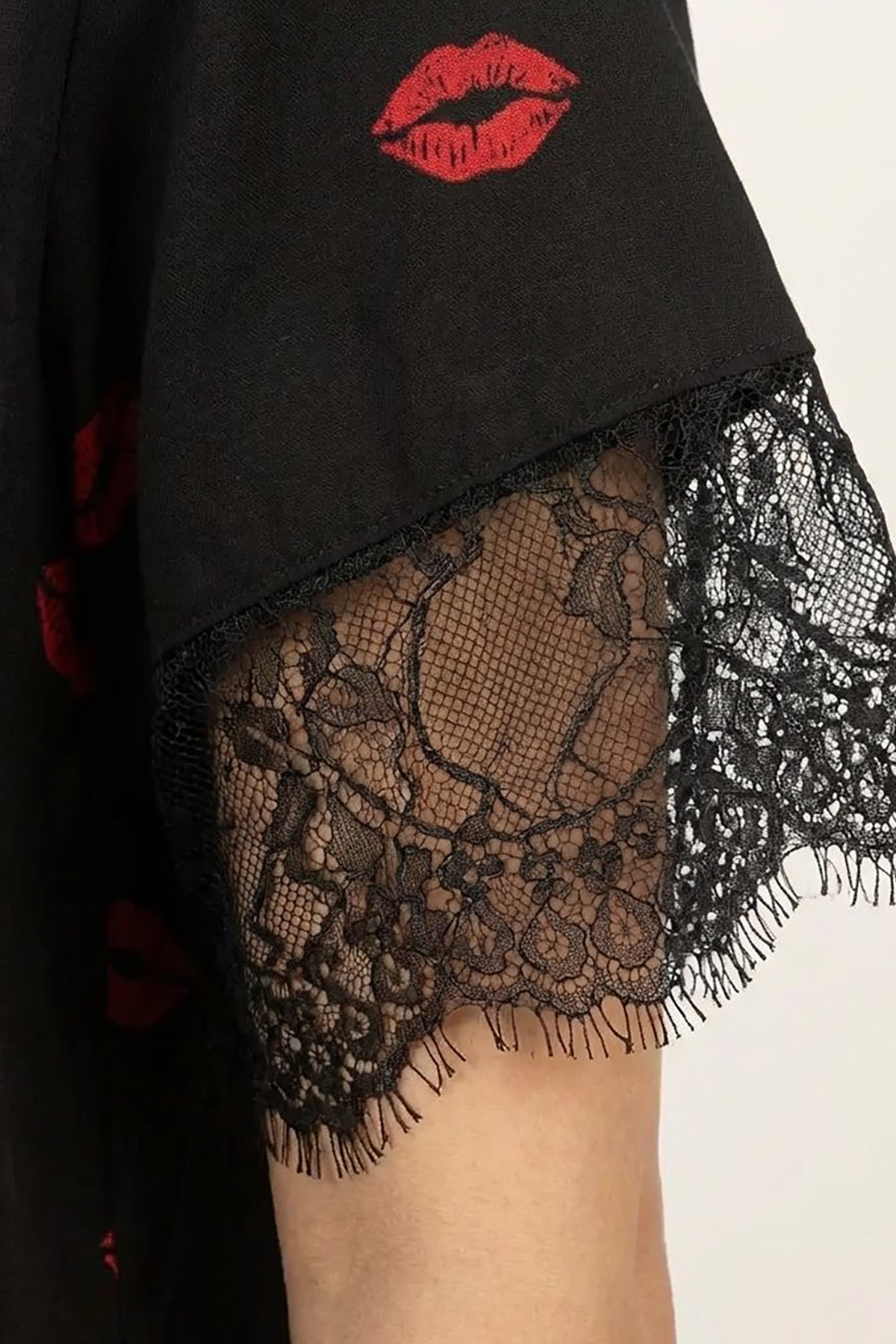 BLS - Short sleeves with long pants Pajama Set With Lace - Black — image 3 — Meeshop Pakistan